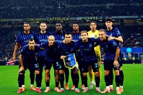 冲刺阶段突围战来临，国际米兰围绕西甲主帅复盘，引发热议，球探报告显示潜力